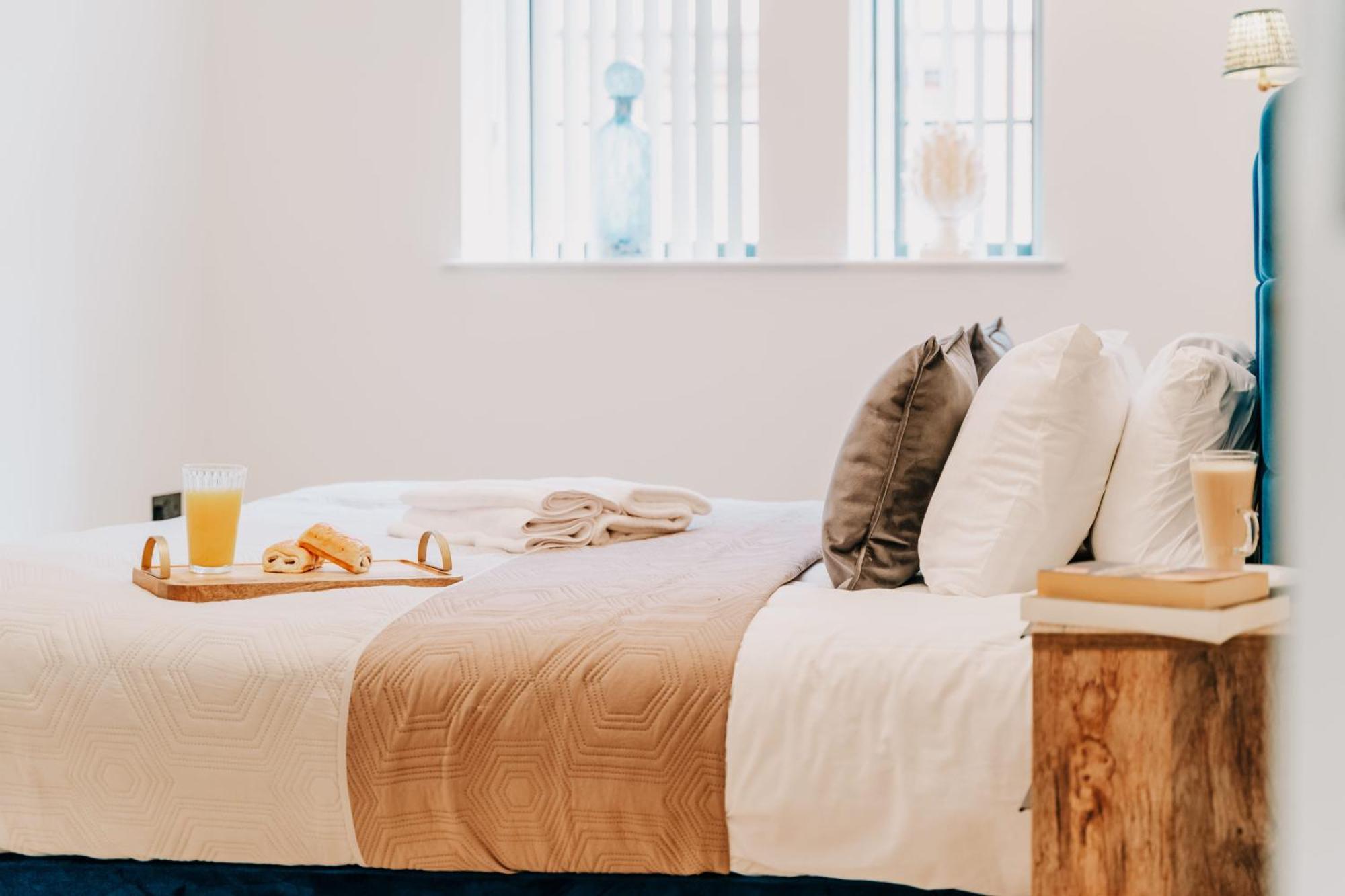 Stylish Historic Pad, Families Contractors, Wifi Apartment