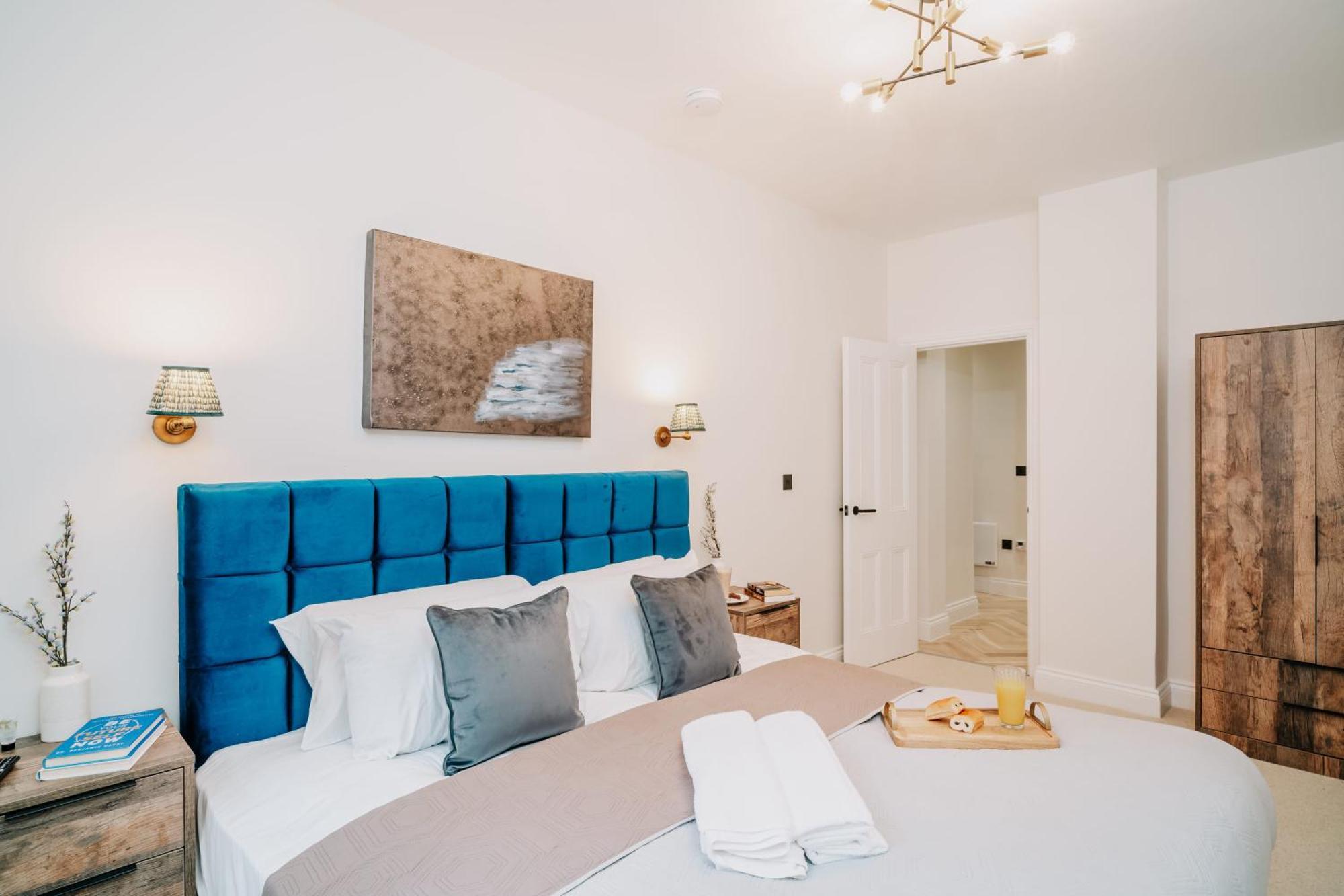 Apartment Stylish Historic Pad, Families Contractors, Wifi *